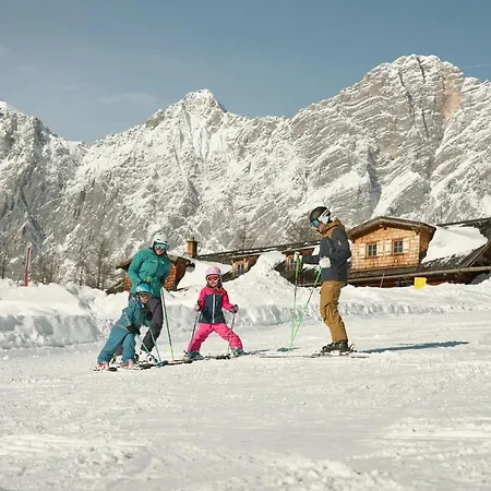 Haus Petersmann بيت ضيافة رامساو أم داتشستين