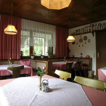 Haus Petersmann بيت ضيافة 4*